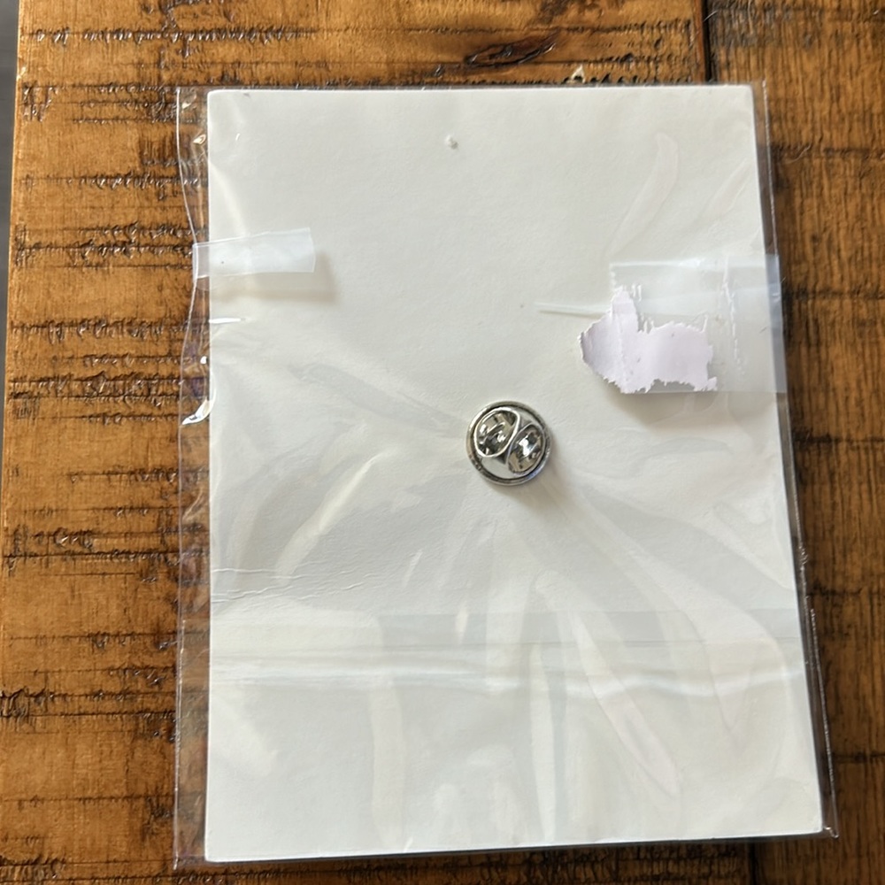 Lowe’s pin - Picture 2 of 2